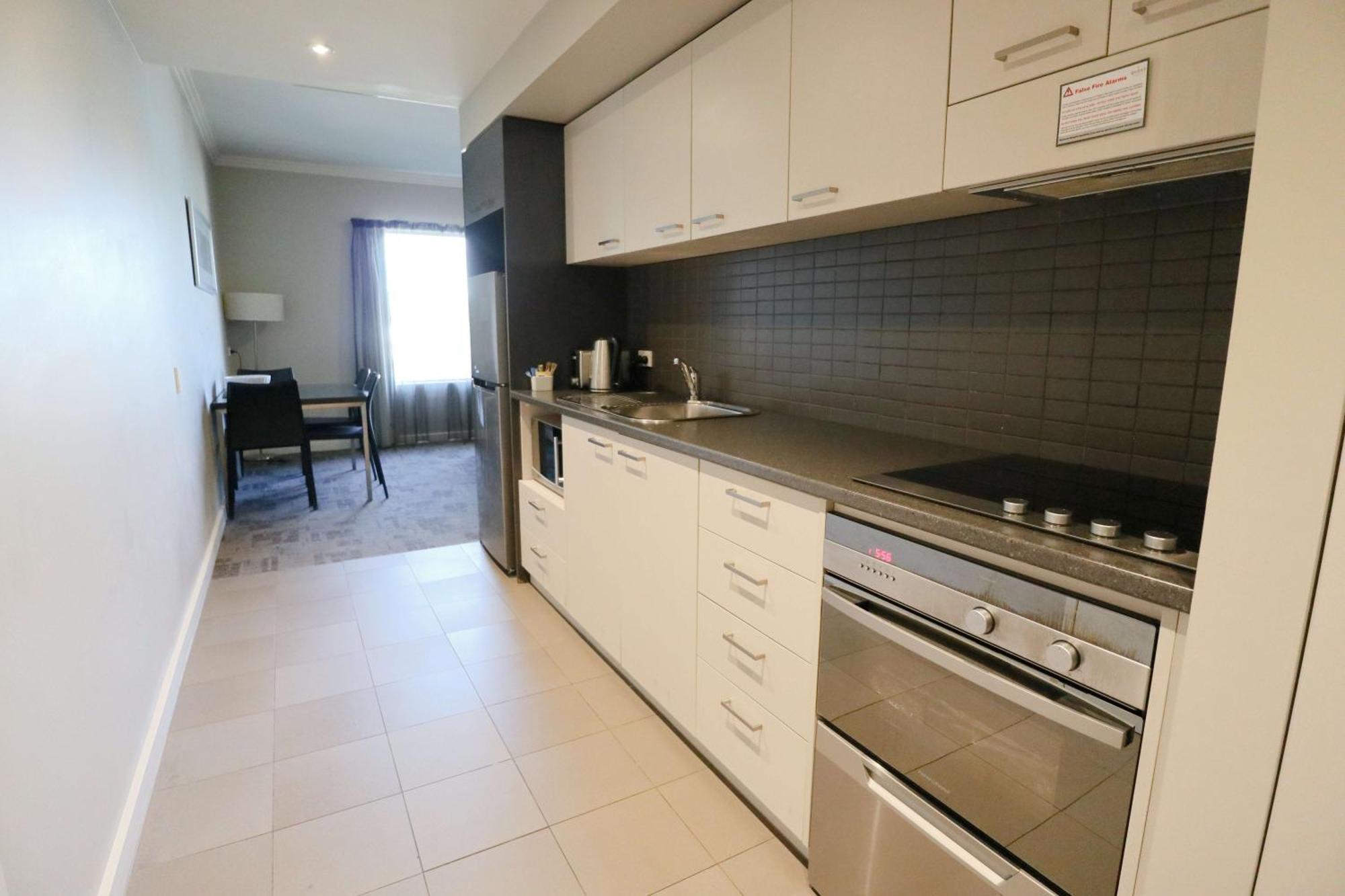 Quest Campbelltown Aparthotel Ngoại thất bức ảnh